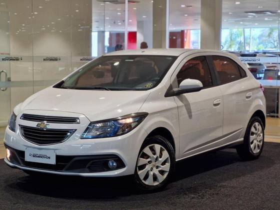CHEVROLET ONIX 1.0 MPFI LT 8V FLEX 4P MANUAL CHEVROLET ONIX 1.0 MPFI LT 8V FLEX 4P MANUAL